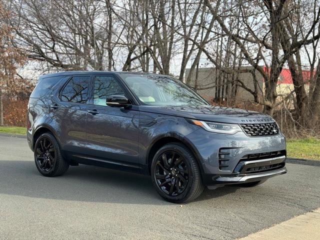 new 2024 Land Rover Discovery car, priced at $61,970