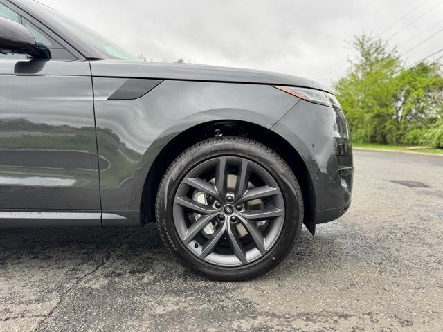 new 2025 Land Rover Range Rover Sport car, priced at $88,680