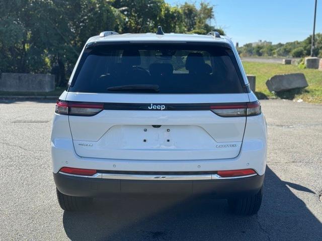 used 2022 Jeep Grand Cherokee car, priced at $30,998