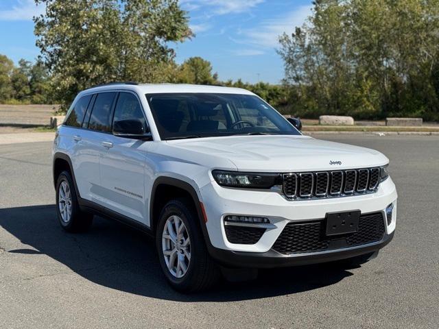 used 2022 Jeep Grand Cherokee car, priced at $30,998