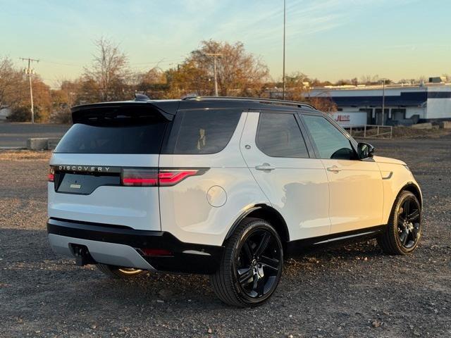 new 2025 Land Rover Discovery car, priced at $88,943