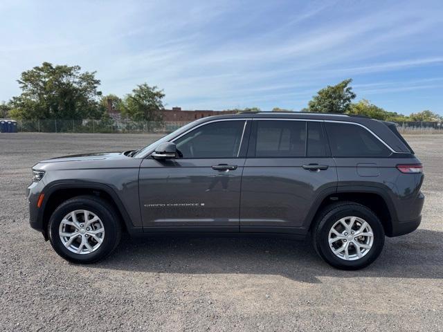 used 2023 Jeep Grand Cherokee car, priced at $32,988
