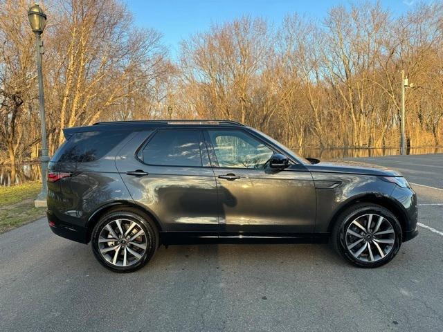 new 2024 Land Rover Discovery car, priced at $64,980