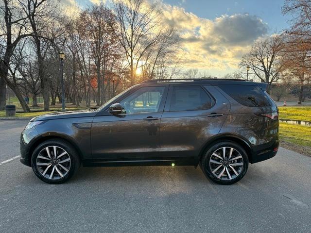 new 2024 Land Rover Discovery car, priced at $64,980