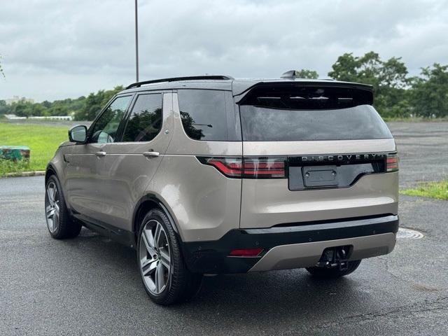 used 2024 Land Rover Discovery car, priced at $57,975