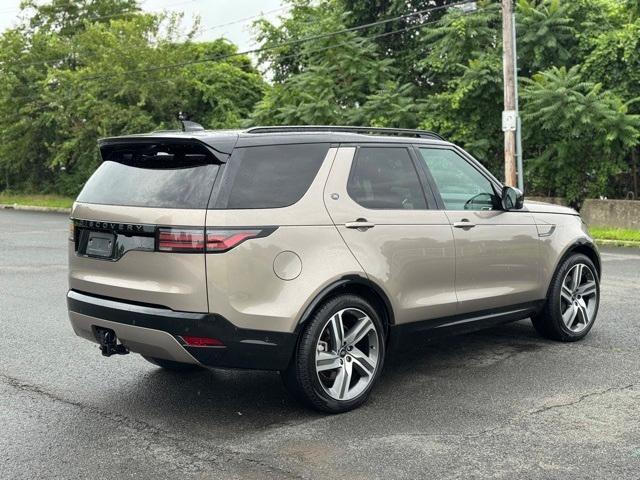 used 2024 Land Rover Discovery car, priced at $57,975