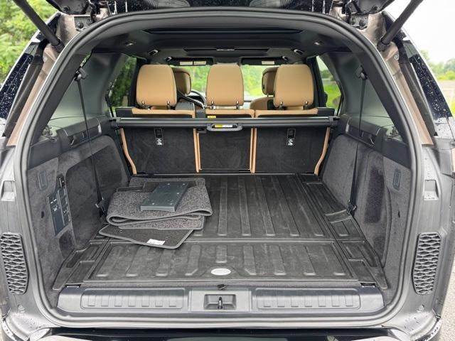 used 2024 Land Rover Discovery car, priced at $57,975