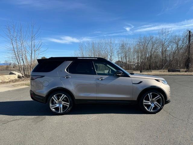 new 2024 Land Rover Discovery car, priced at $72,458