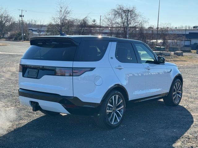 new 2025 Land Rover Discovery car, priced at $75,178