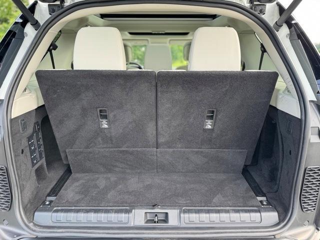 used 2023 Land Rover Discovery car, priced at $37,983