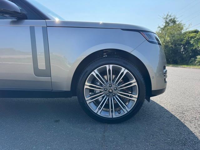 new 2025 Land Rover Range Rover car, priced at $120,320
