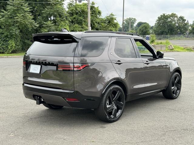 new 2024 Land Rover Discovery car, priced at $72,558