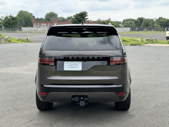 new 2024 Land Rover Discovery car, priced at $72,558