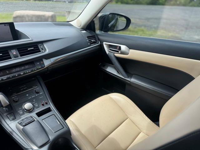 used 2016 Lexus CT 200h car, priced at $15,797