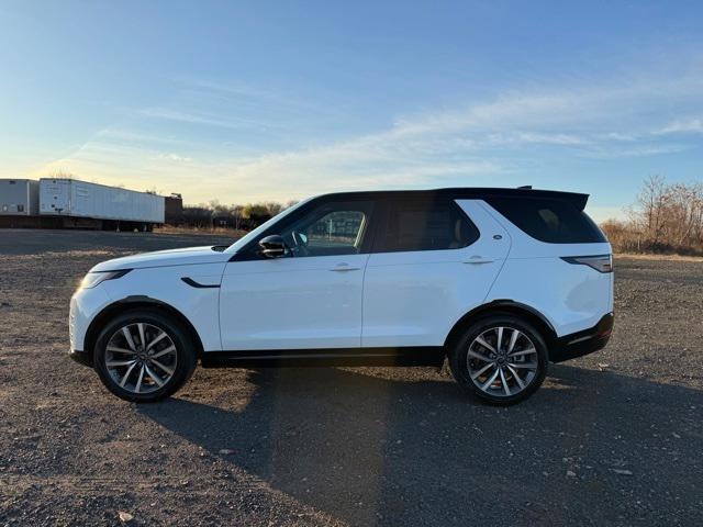 new 2025 Land Rover Discovery car, priced at $71,110