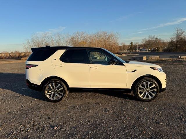 new 2025 Land Rover Discovery car, priced at $71,110