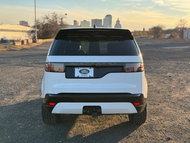 new 2025 Land Rover Discovery car, priced at $71,110