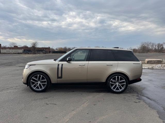 used 2025 Land Rover Range Rover car