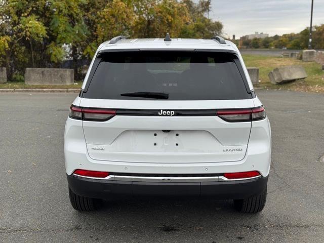 used 2024 Jeep Grand Cherokee car, priced at $36,996