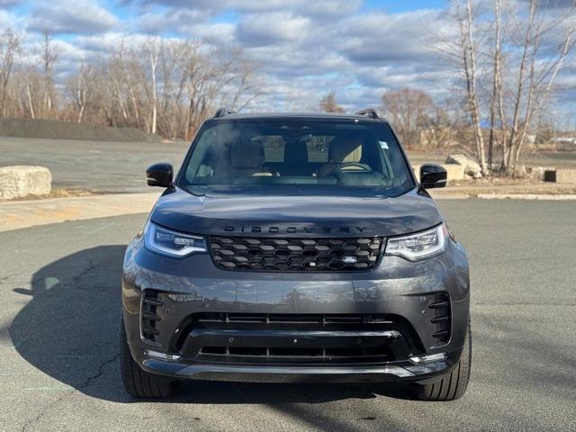 new 2025 Land Rover Discovery car, priced at $78,928