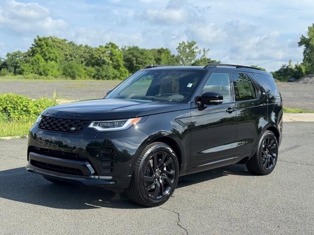 new 2025 Land Rover Discovery car, priced at $73,153