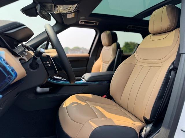 new 2025 Land Rover Range Rover Sport car, priced at $102,195