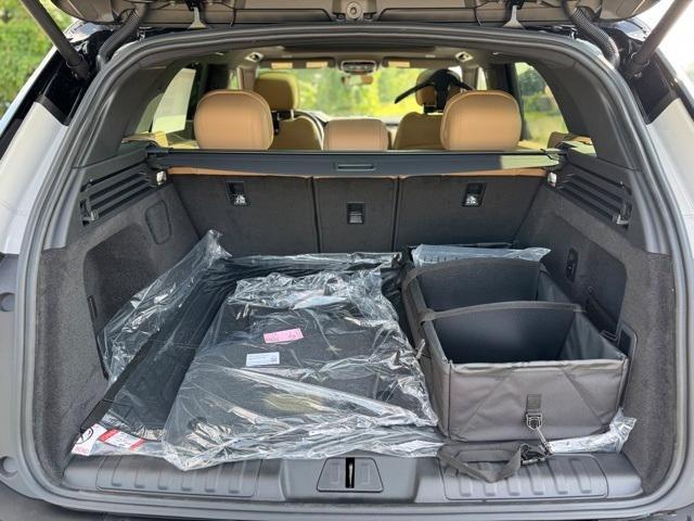 new 2025 Land Rover Range Rover Sport car, priced at $92,150