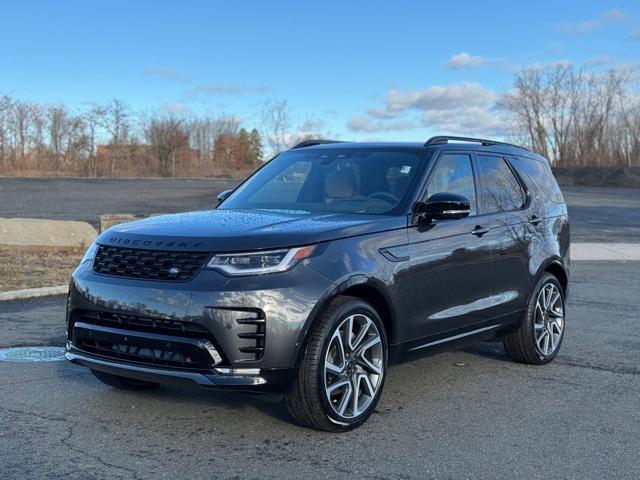 new 2025 Land Rover Discovery car, priced at $69,528