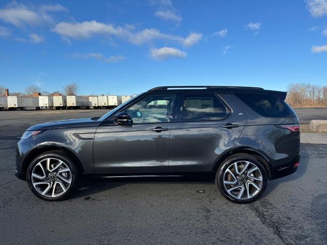 new 2025 Land Rover Discovery car, priced at $69,528