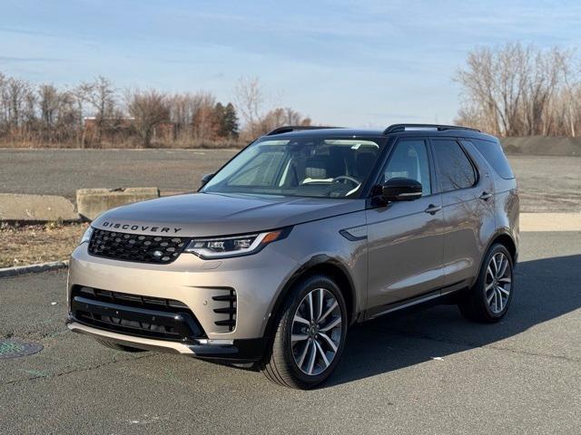 new 2025 Land Rover Discovery car, priced at $69,828