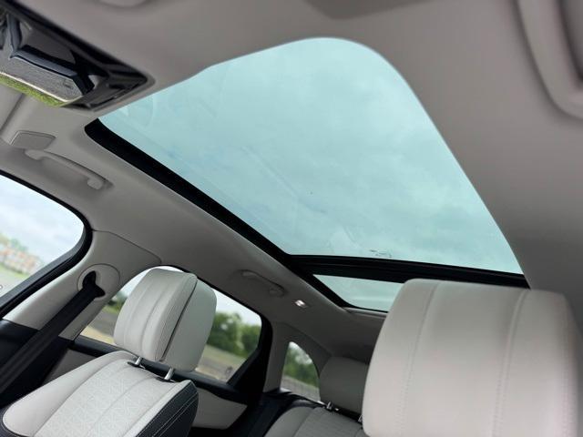 used 2021 Land Rover Range Rover Velar car, priced at $45,988