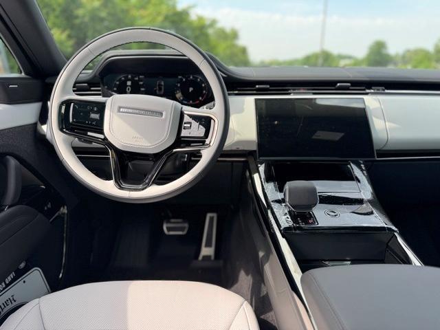 new 2025 Land Rover Range Rover Sport car, priced at $116,920