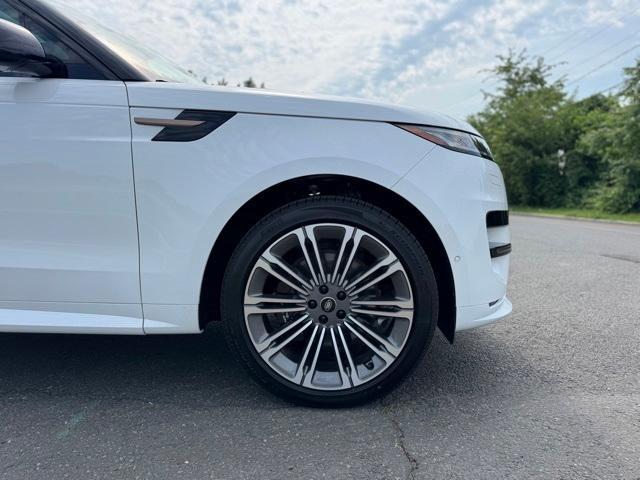 new 2025 Land Rover Range Rover Sport car, priced at $116,920
