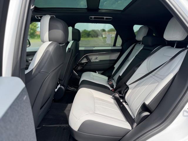 new 2025 Land Rover Range Rover Sport car, priced at $116,920