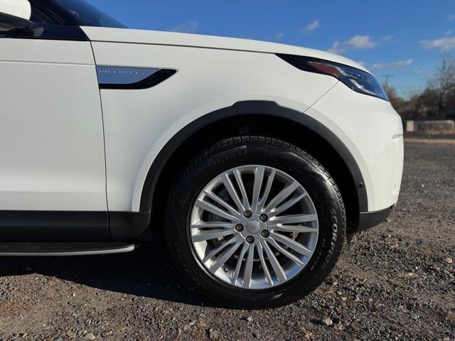 used 2020 Land Rover Discovery car, priced at $31,903