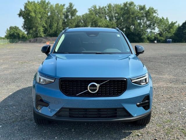 used 2024 Volvo XC40 car, priced at $39,987