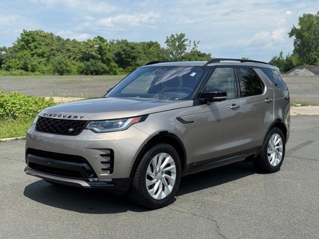 used 2022 Land Rover Discovery car, priced at $39,997