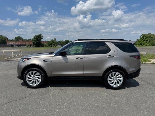 used 2022 Land Rover Discovery car, priced at $39,997