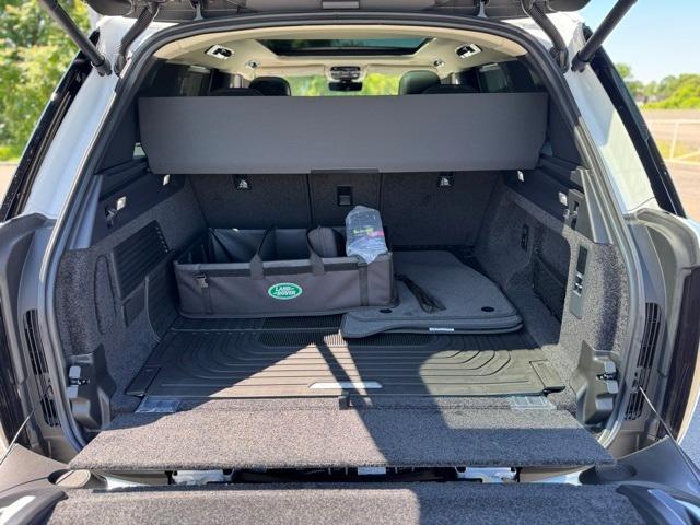 new 2025 Land Rover Range Rover car, priced at $134,575