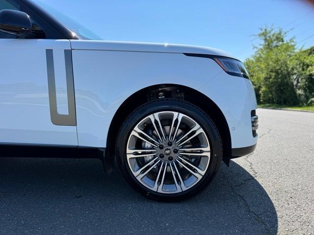 new 2025 Land Rover Range Rover car, priced at $134,575