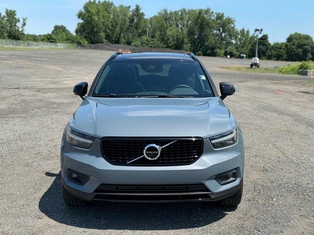 used 2022 Volvo XC40 car, priced at $32,775