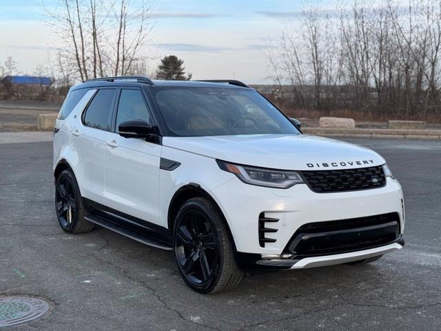 new 2025 Land Rover Discovery car, priced at $78,525