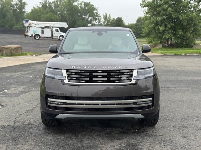 new 2025 Land Rover Range Rover car, priced at $160,155
