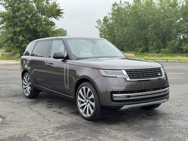 new 2025 Land Rover Range Rover car, priced at $160,155