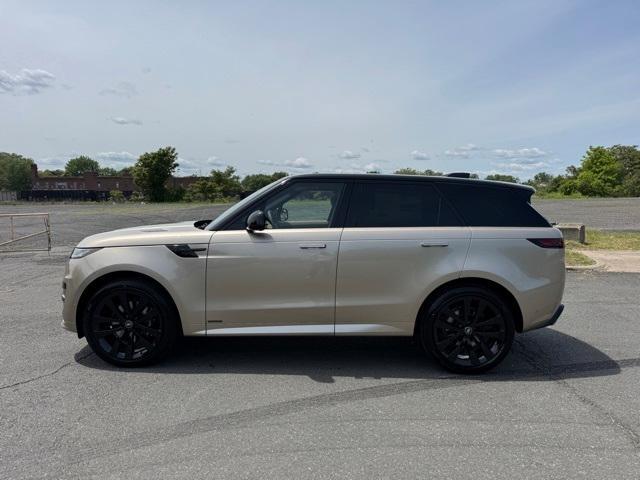 new 2025 Land Rover Range Rover Sport car, priced at $136,600