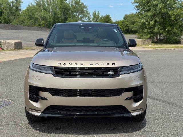 new 2025 Land Rover Range Rover Sport car, priced at $136,600