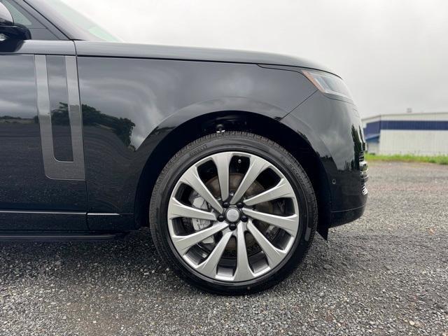 new 2025 Land Rover Range Rover car, priced at $151,410