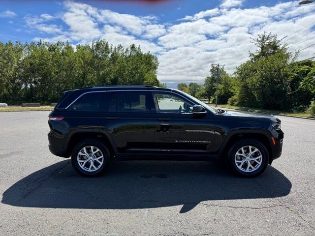 used 2022 Jeep Grand Cherokee car, priced at $32,957