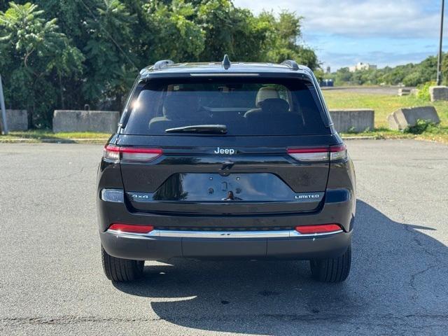 used 2022 Jeep Grand Cherokee car, priced at $32,957