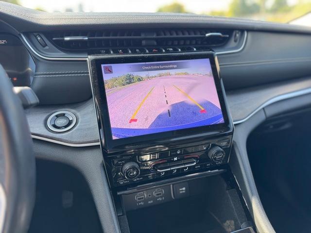 used 2022 Jeep Grand Cherokee car